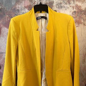 Bright yellow statement blazer - Zara